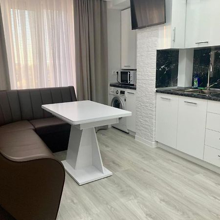 דירות צ'יסינאו Apartament On Lev Tolstoi 43B! מראה חיצוני תמונה